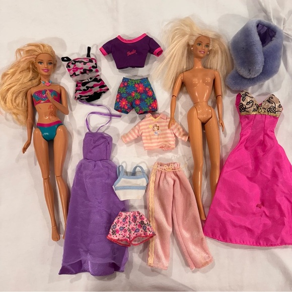 Vintage Barbie Dolls 1998 and clothes Y2K - Picture 1 of 6